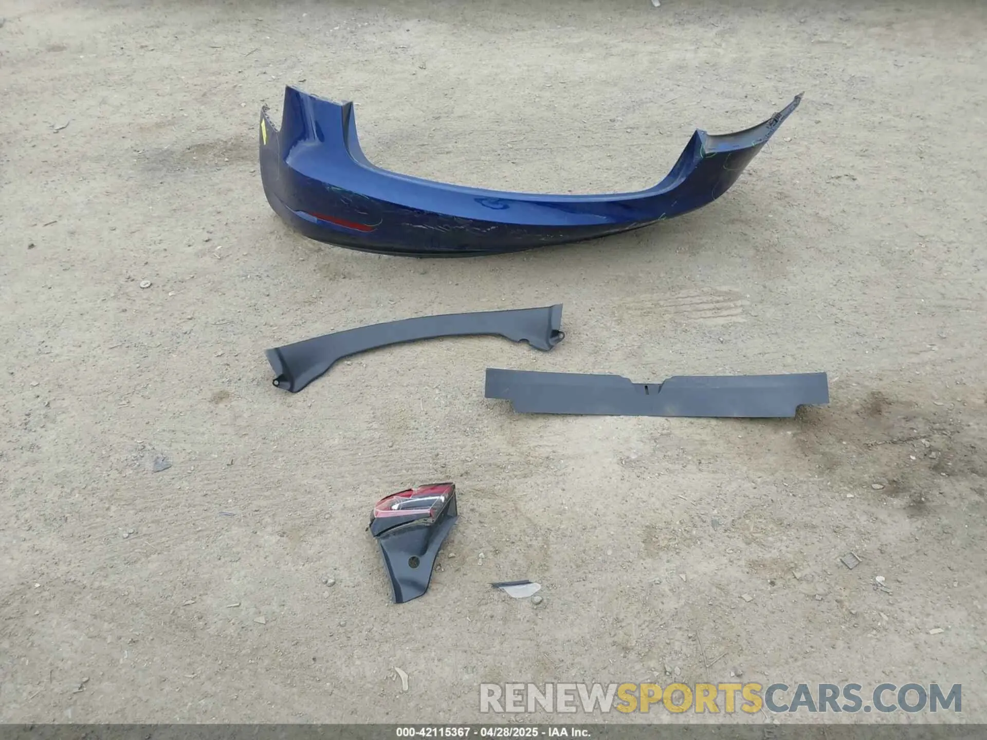12 Photograph of a damaged car 5YJ3E1EC5NF356461 TESLA MODEL 3 2022