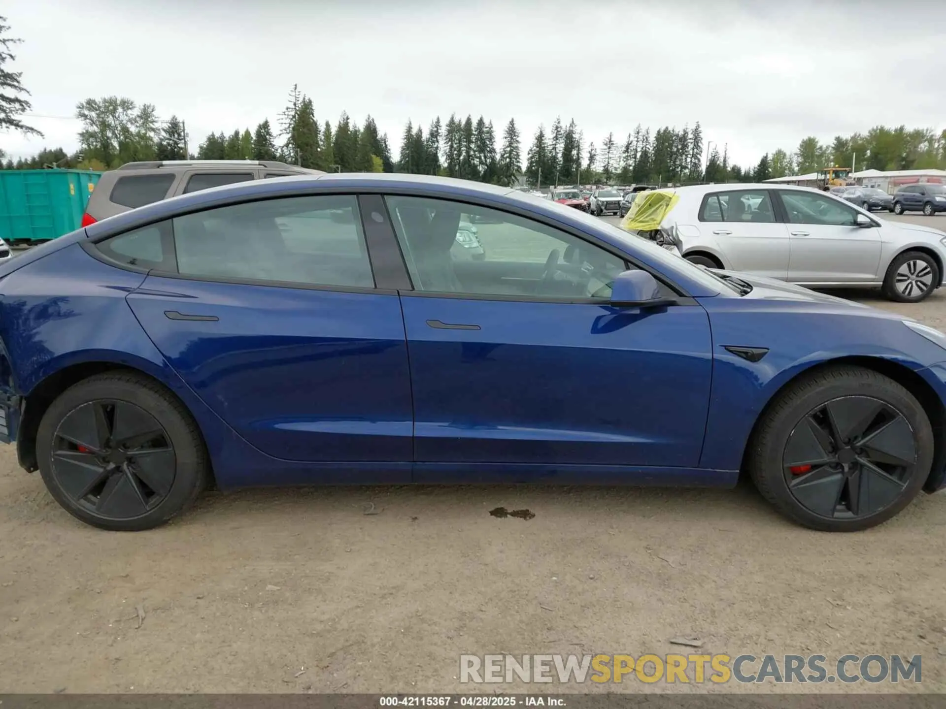 14 Photograph of a damaged car 5YJ3E1EC5NF356461 TESLA MODEL 3 2022