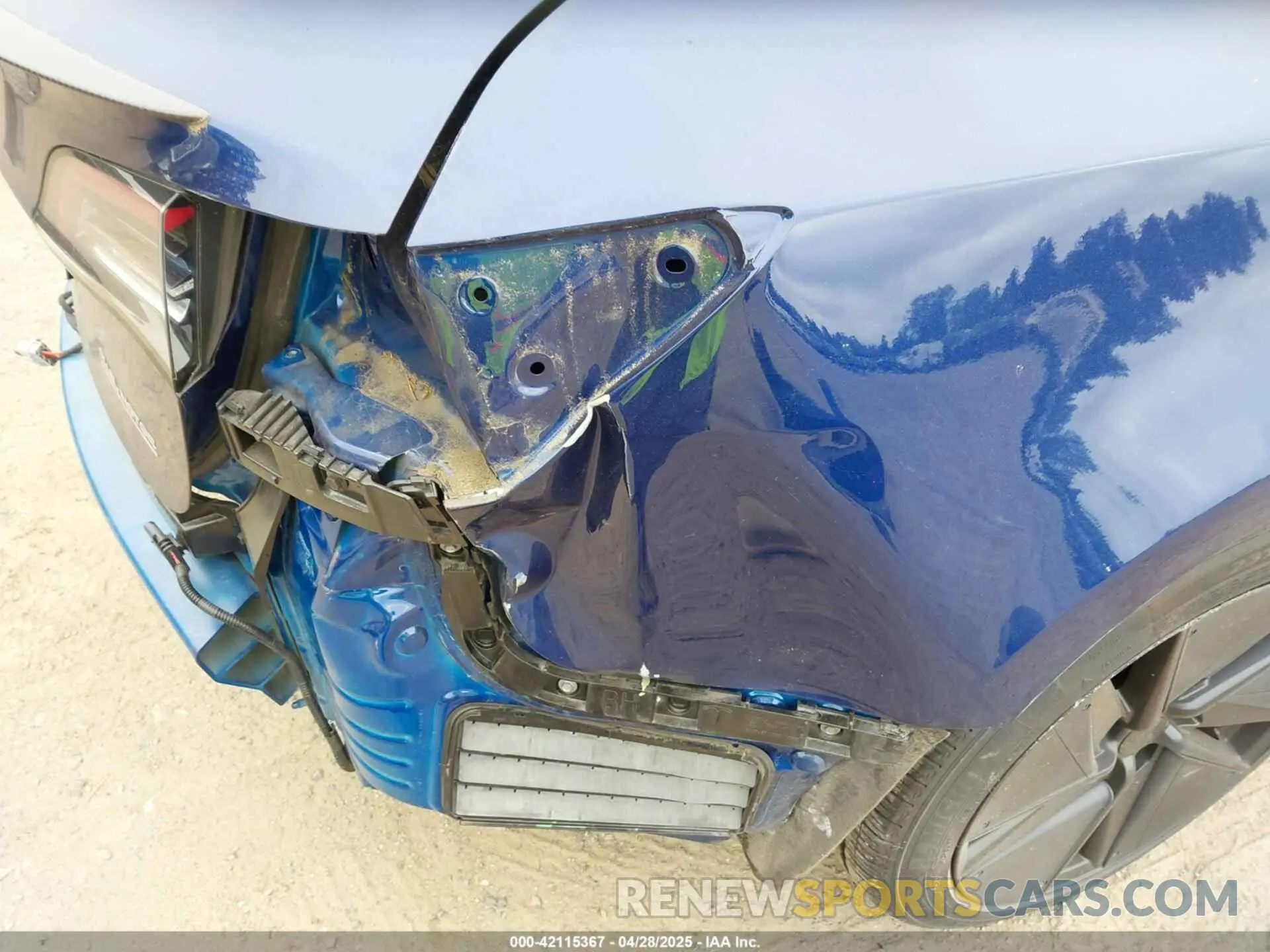 24 Photograph of a damaged car 5YJ3E1EC5NF356461 TESLA MODEL 3 2022