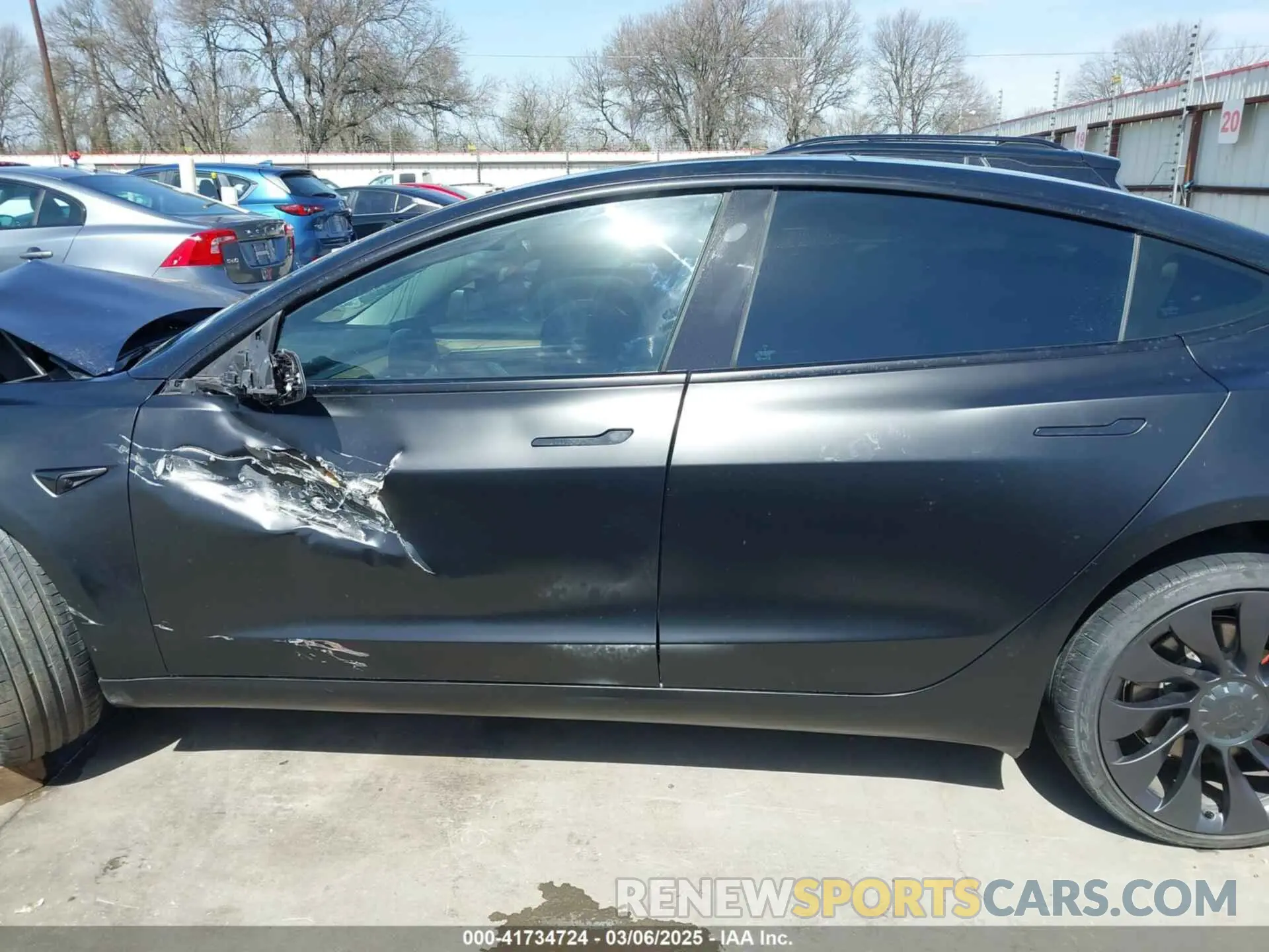 14 Photograph of a damaged car 5YJ3E1EC6NF104475 TESLA MODEL 3 2022
