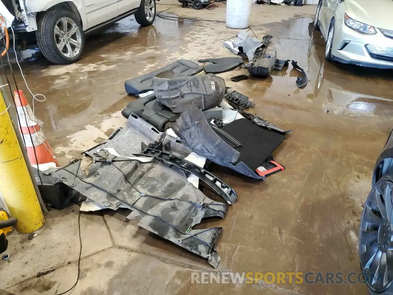12 Photograph of a damaged car 5YJ3E1EC6NF107912 TESLA MODEL 3 2022