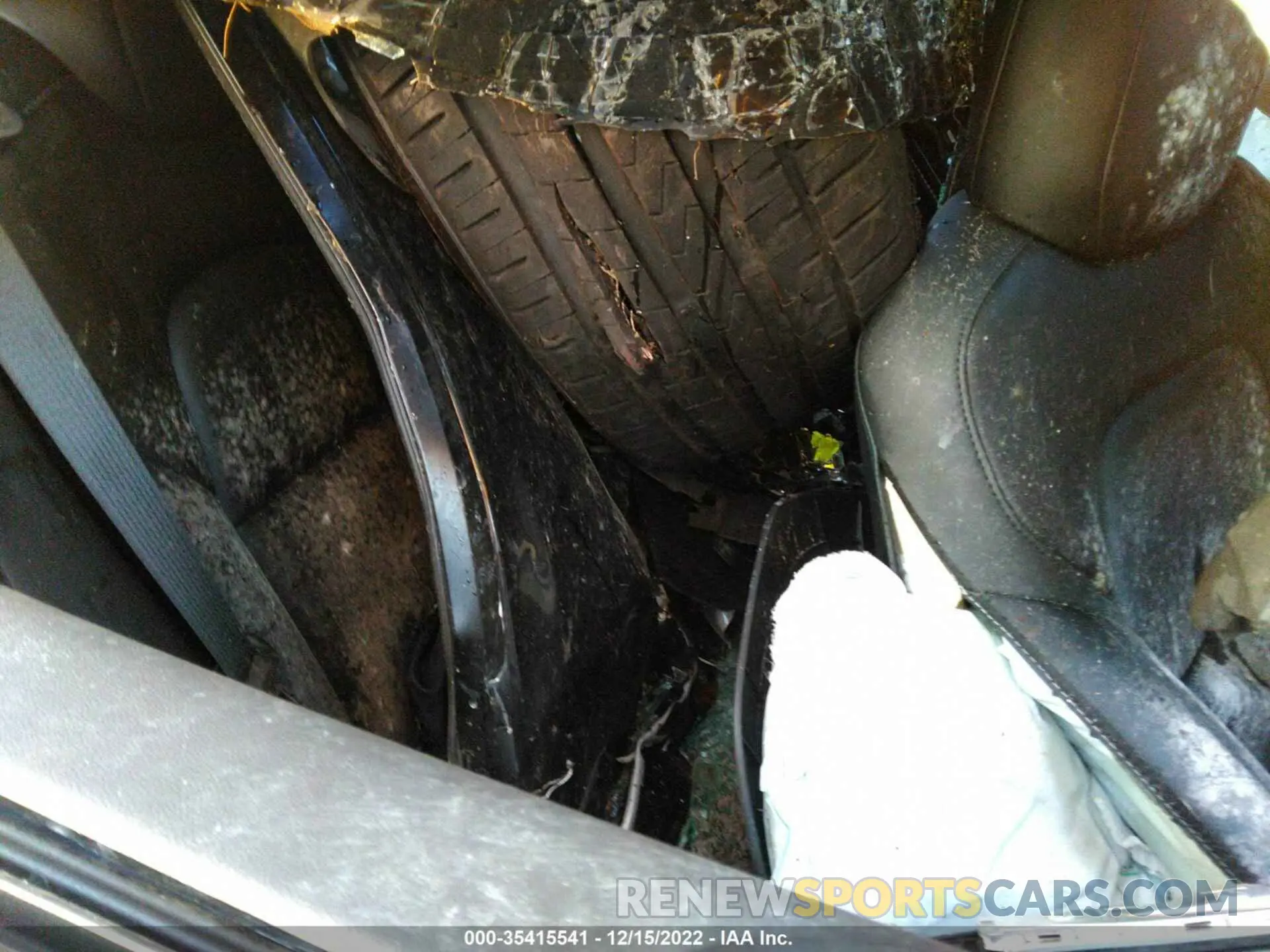8 Photograph of a damaged car 5YJ3E1EC6NF125276 TESLA MODEL 3 2022