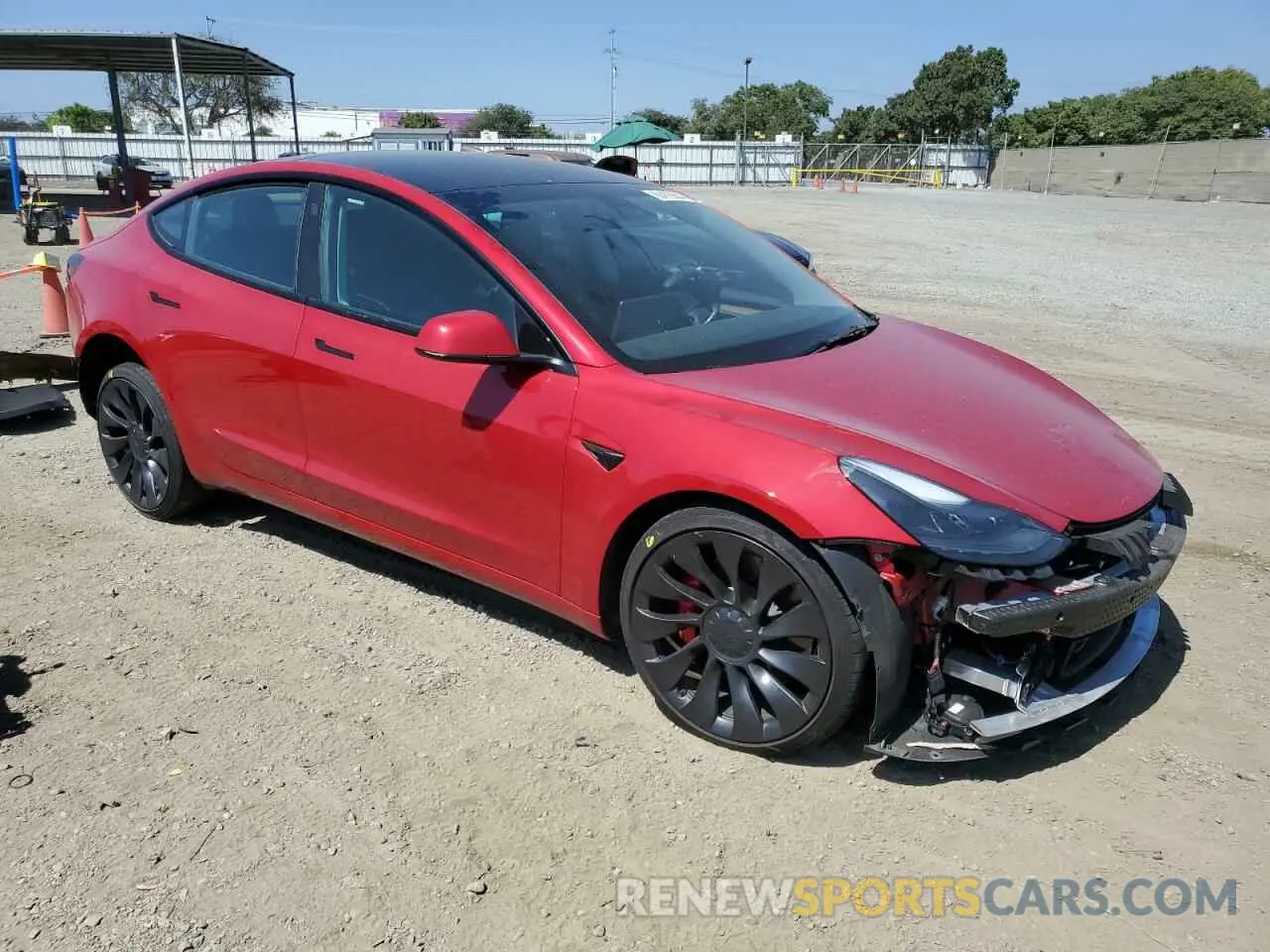 4 Photograph of a damaged car 5YJ3E1EC6NF168984 TESLA MODEL 3 2022
