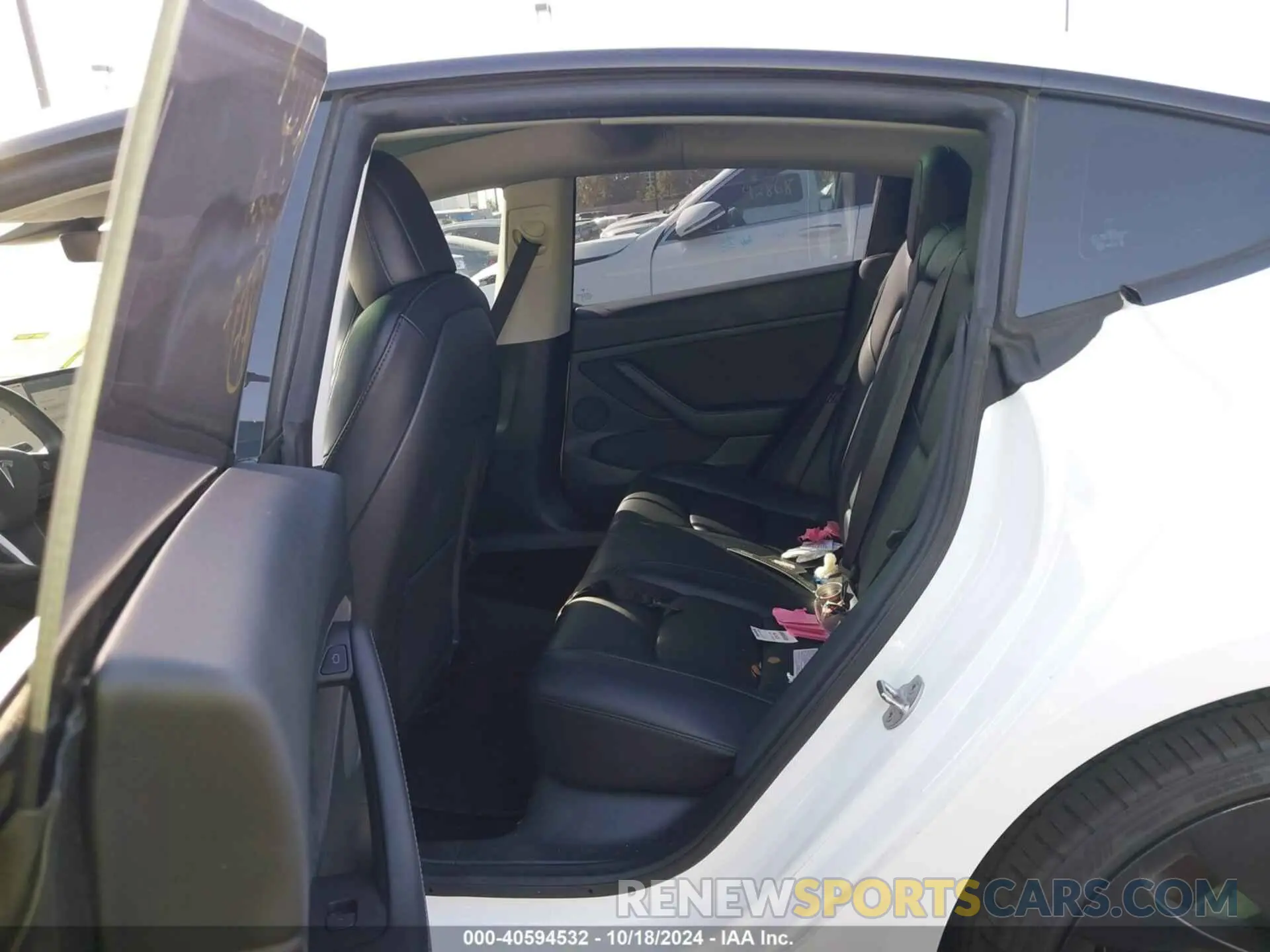 8 Photograph of a damaged car 5YJ3E1EC6NF204141 TESLA MODEL 3 2022