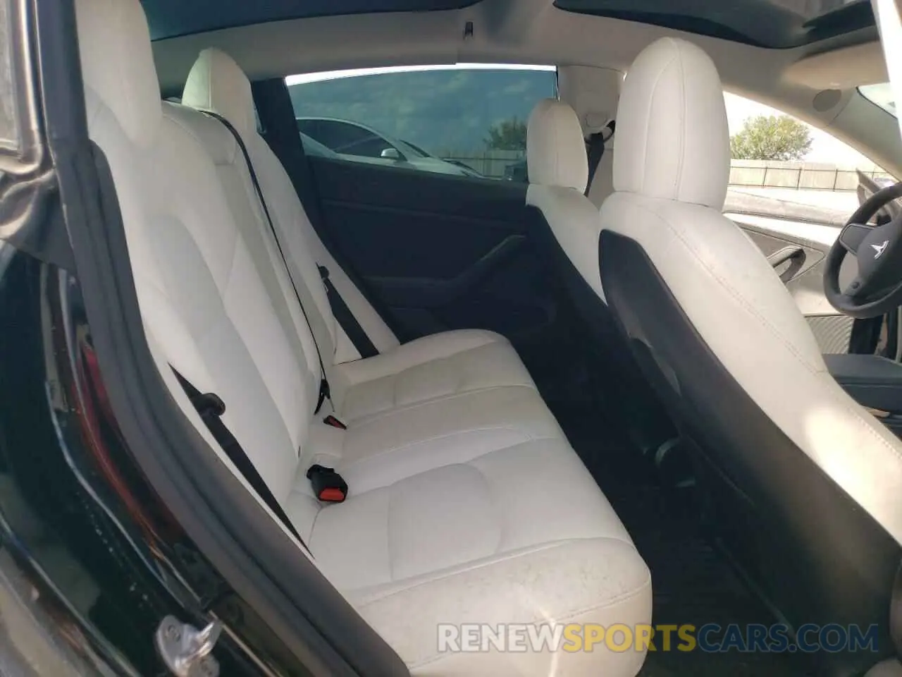 10 Photograph of a damaged car 5YJ3E1EC6NF264758 TESLA MODEL 3 2022