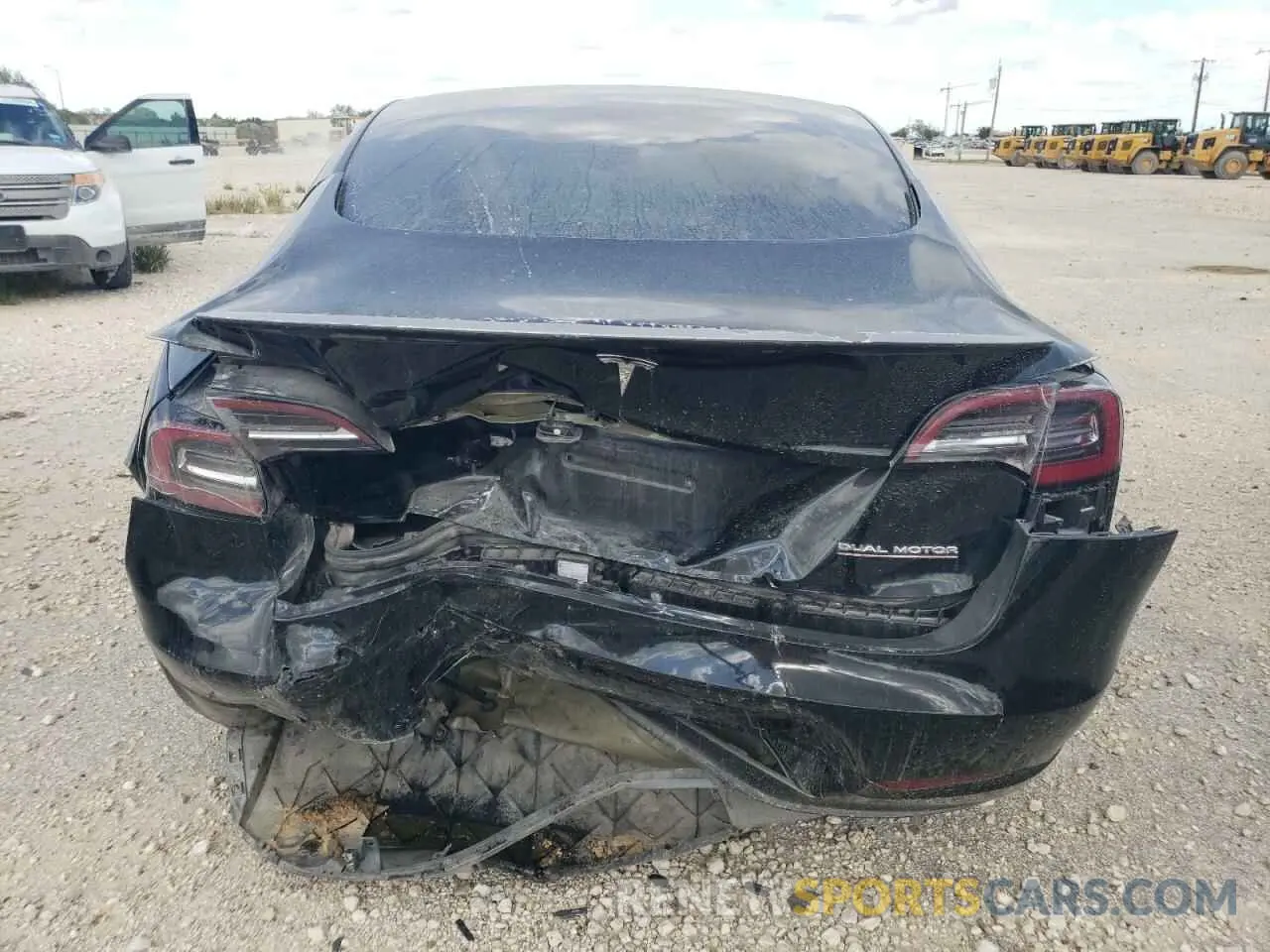 6 Photograph of a damaged car 5YJ3E1EC6NF264758 TESLA MODEL 3 2022