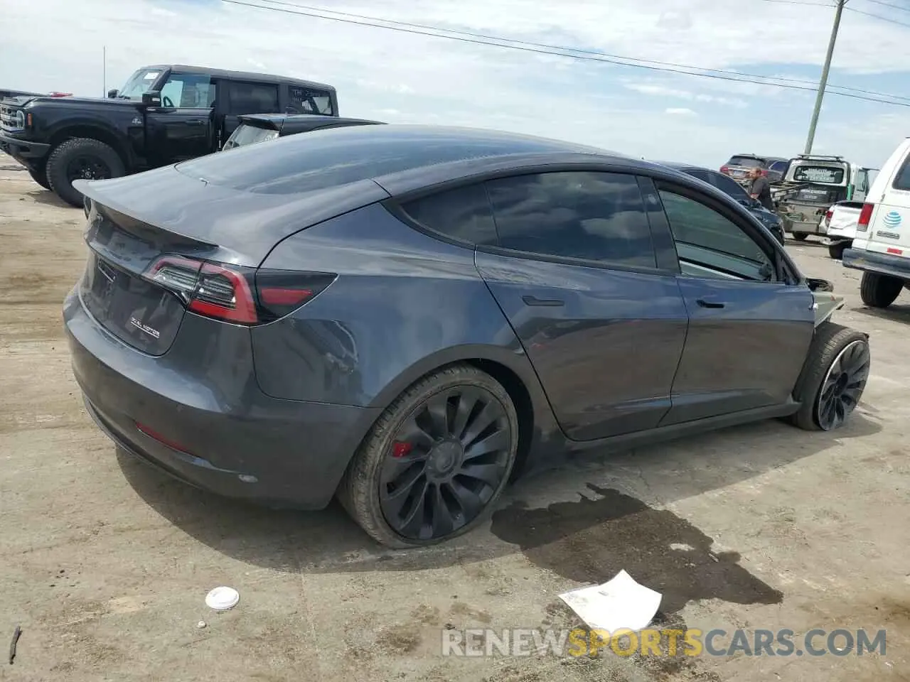 3 Photograph of a damaged car 5YJ3E1EC6NF294343 TESLA MODEL 3 2022