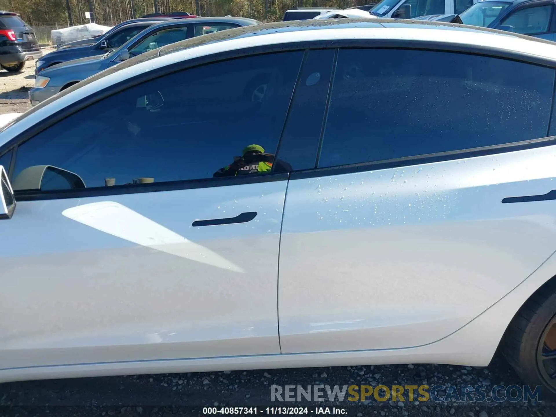 14 Photograph of a damaged car 5YJ3E1EC6NF342892 TESLA MODEL 3 2022