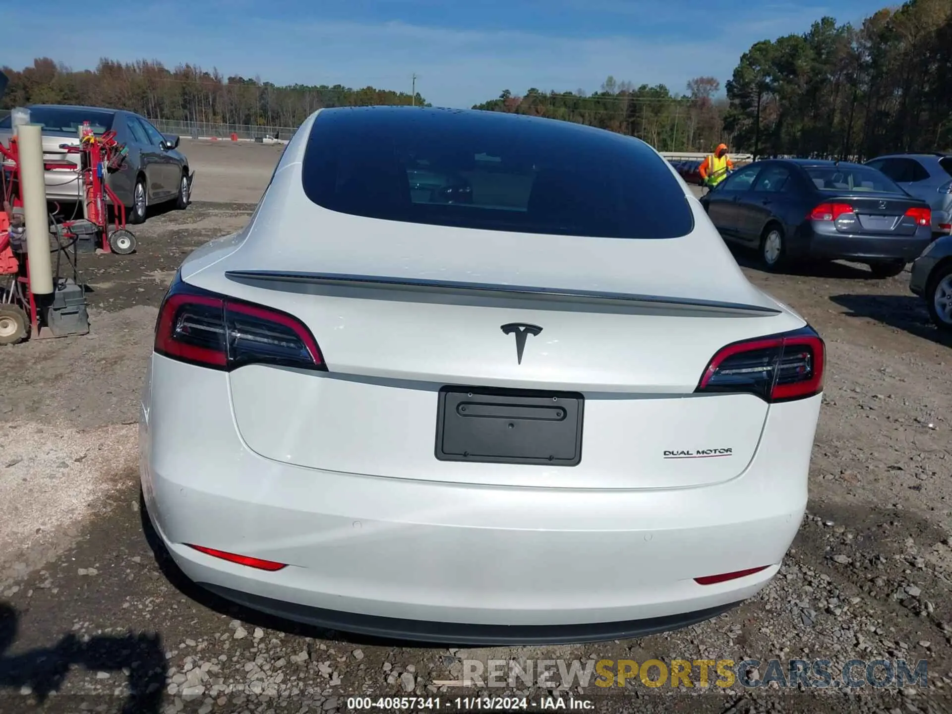 16 Photograph of a damaged car 5YJ3E1EC6NF342892 TESLA MODEL 3 2022