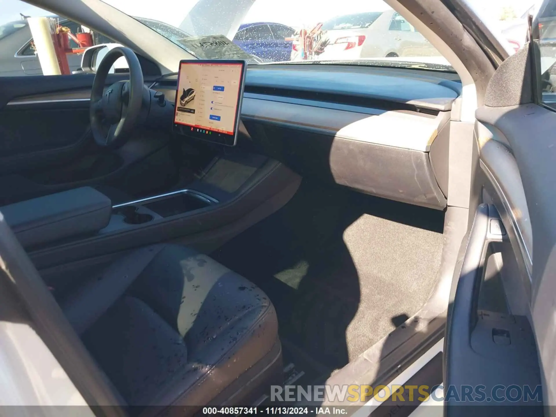 5 Photograph of a damaged car 5YJ3E1EC6NF342892 TESLA MODEL 3 2022