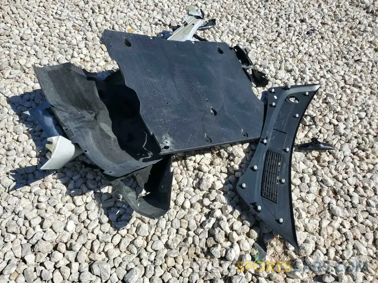 14 Photograph of a damaged car 5YJ3E1EC6NF358784 TESLA MODEL 3 2022
