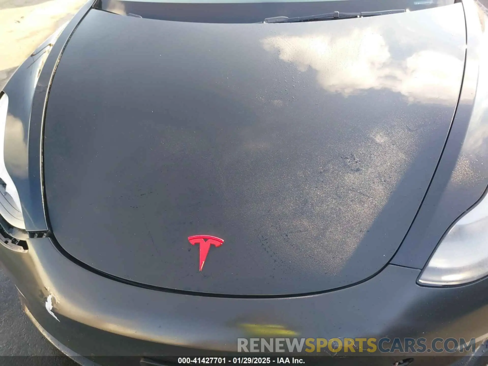 10 Photograph of a damaged car 5YJ3E1EC7NF137744 TESLA MODEL 3 2022