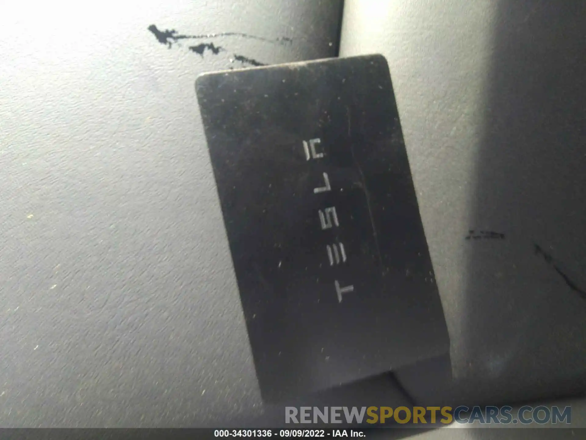 11 Photograph of a damaged car 5YJ3E1EC7NF274408 TESLA MODEL 3 2022