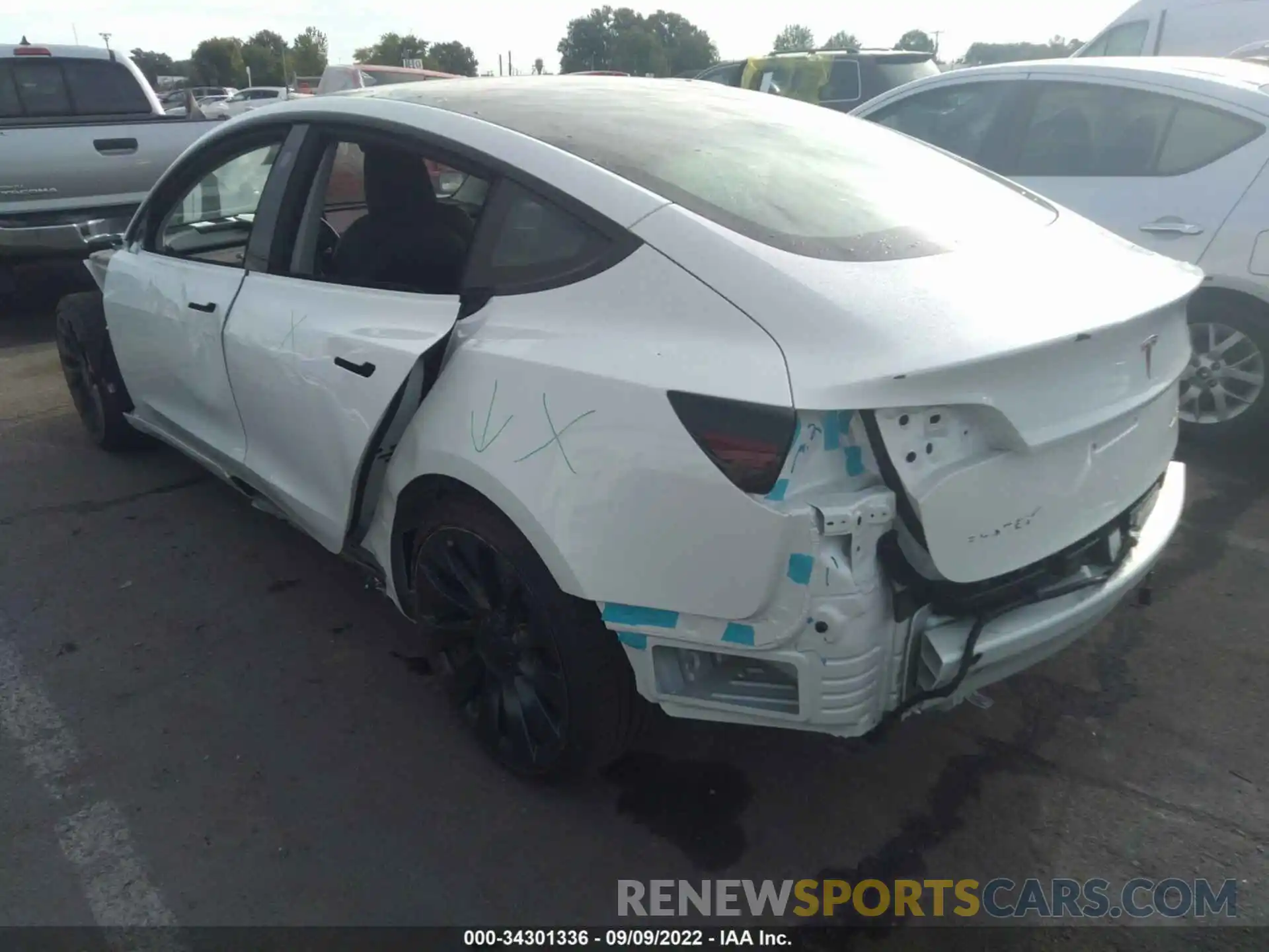 3 Photograph of a damaged car 5YJ3E1EC7NF274408 TESLA MODEL 3 2022