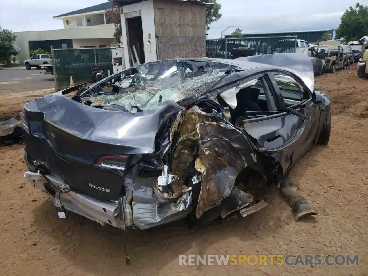 4 Photograph of a damaged car 5YJ3E1EC8NF154097 TESLA MODEL 3 2022