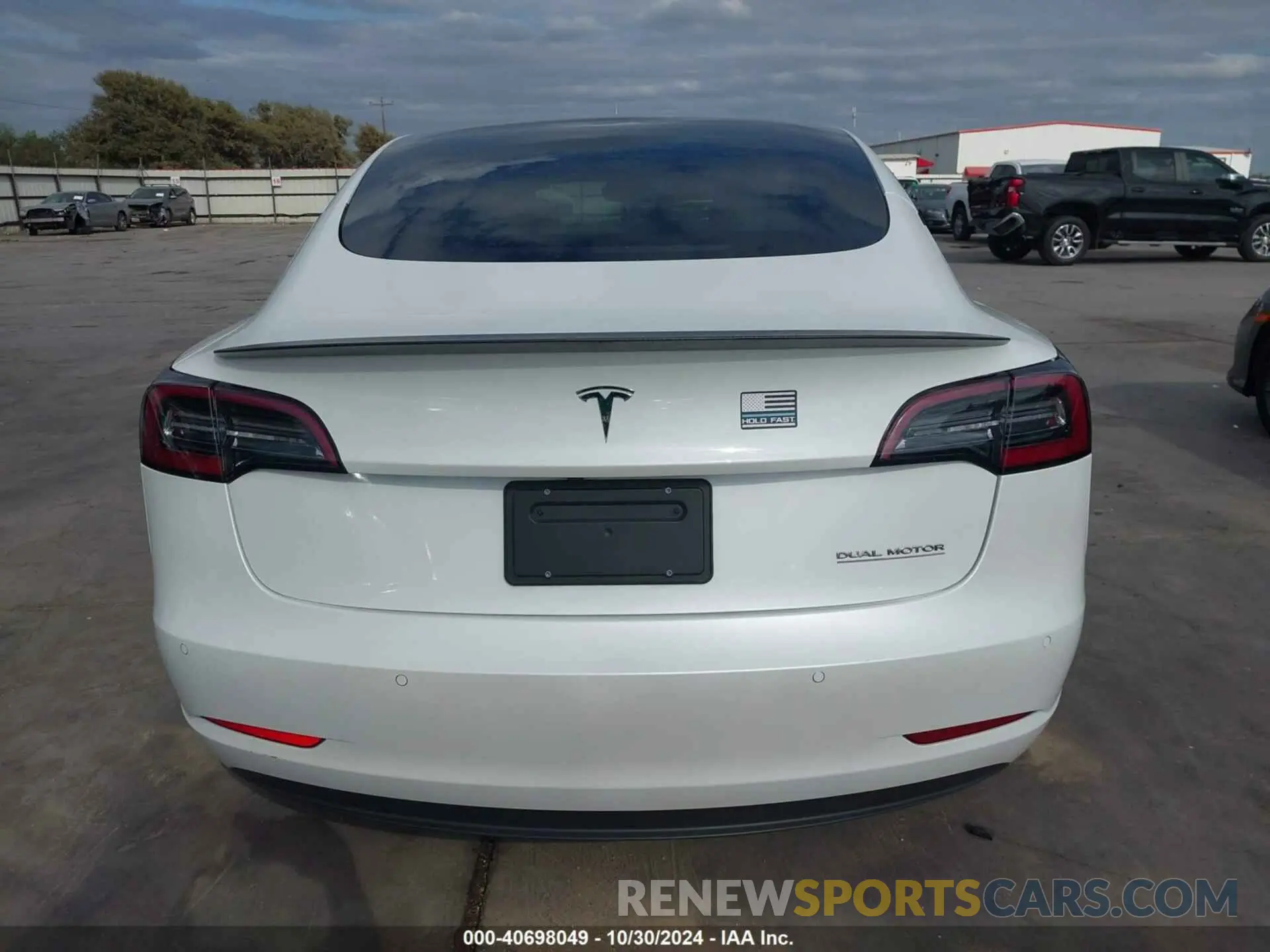 16 Photograph of a damaged car 5YJ3E1EC8NF163155 TESLA MODEL 3 2022