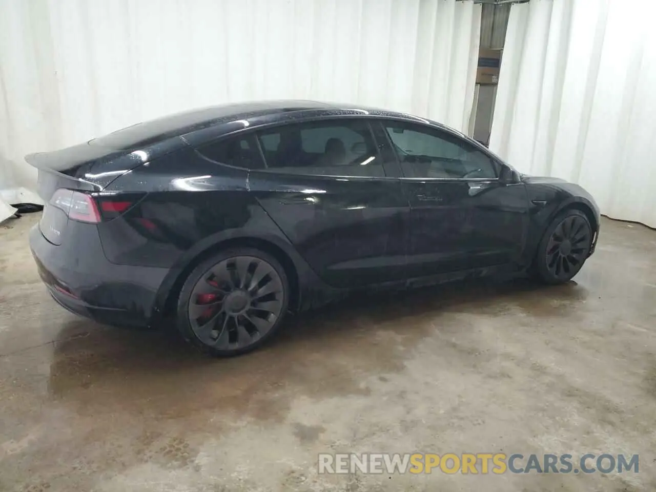 3 Photograph of a damaged car 5YJ3E1EC8NF239831 TESLA MODEL 3 2022