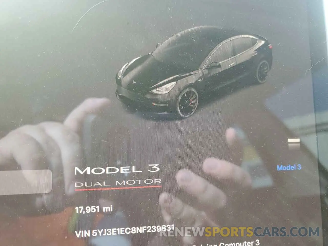 9 Photograph of a damaged car 5YJ3E1EC8NF239831 TESLA MODEL 3 2022
