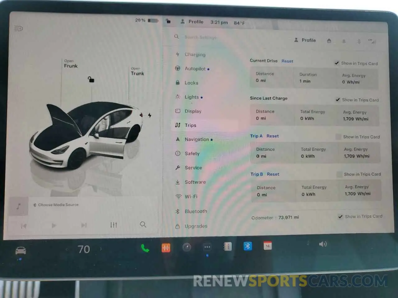 9 Photograph of a damaged car 5YJ3E1EC8NF269850 TESLA MODEL 3 2022