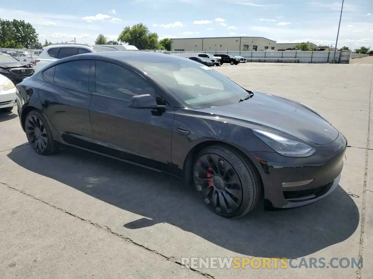 4 Photograph of a damaged car 5YJ3E1EC8NF270240 TESLA MODEL 3 2022