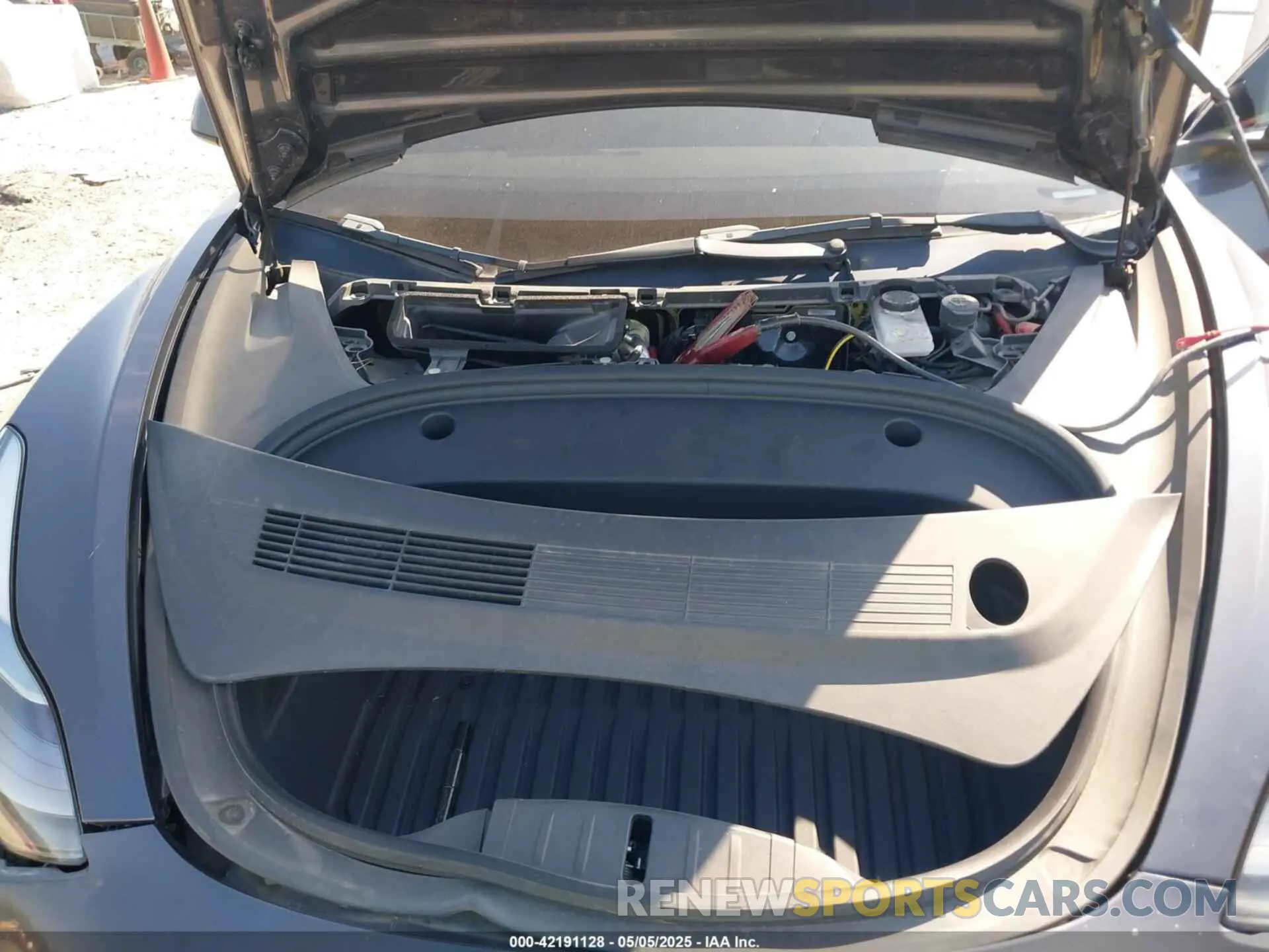 10 Photograph of a damaged car 5YJ3E1EC8NF276975 TESLA MODEL 3 2022