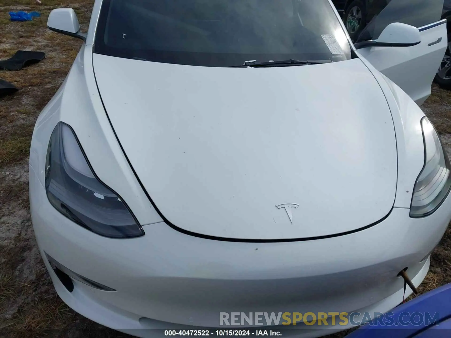 10 Photograph of a damaged car 5YJ3E1EC8NF347477 TESLA MODEL 3 2022