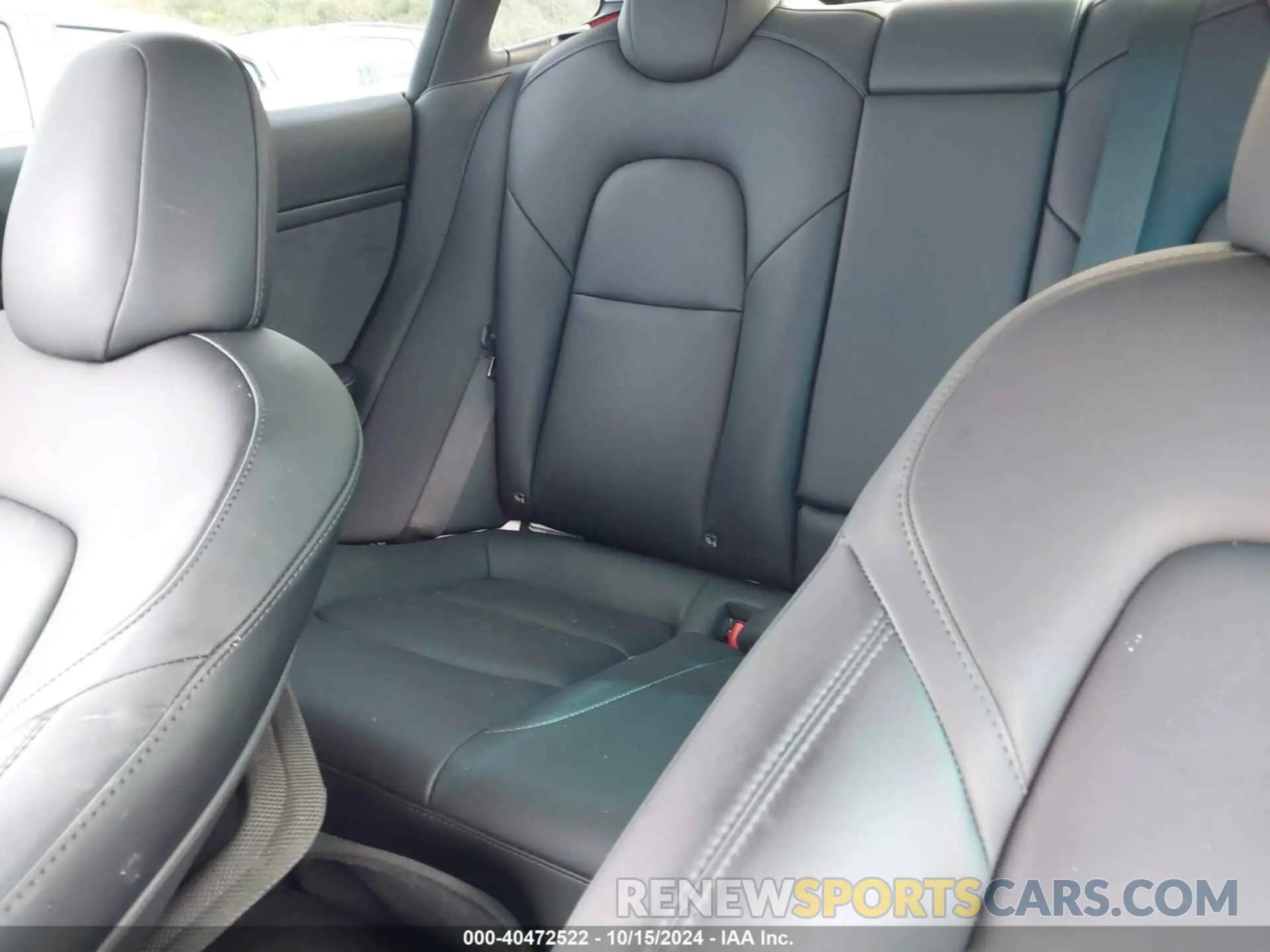 8 Photograph of a damaged car 5YJ3E1EC8NF347477 TESLA MODEL 3 2022
