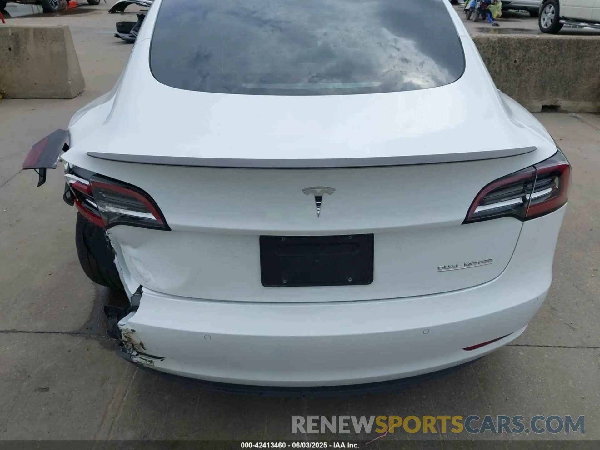 20 Photograph of a damaged car 5YJ3E1EC8NF347754 TESLA MODEL 3 2022
