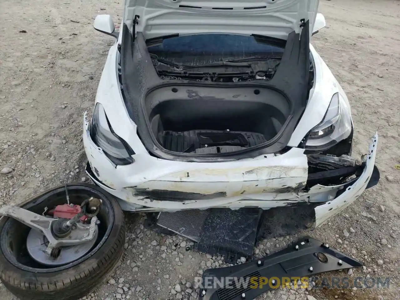 7 Photograph of a damaged car 5YJ3E1EC8NF348810 TESLA MODEL 3 2022