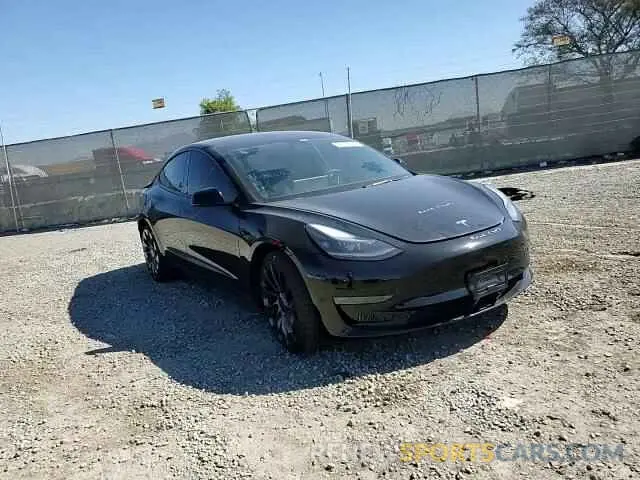 10 Photograph of a damaged car 5YJ3E1EC8NF353747 TESLA MODEL 3 2022