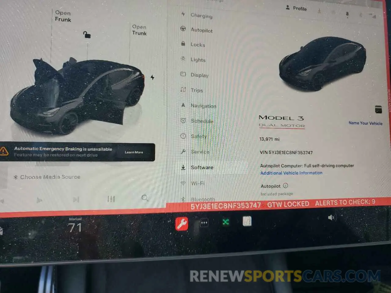 9 Photograph of a damaged car 5YJ3E1EC8NF353747 TESLA MODEL 3 2022
