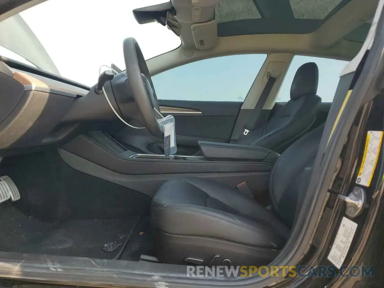 7 Photograph of a damaged car 5YJ3E1EC9NF170583 TESLA MODEL 3 2022