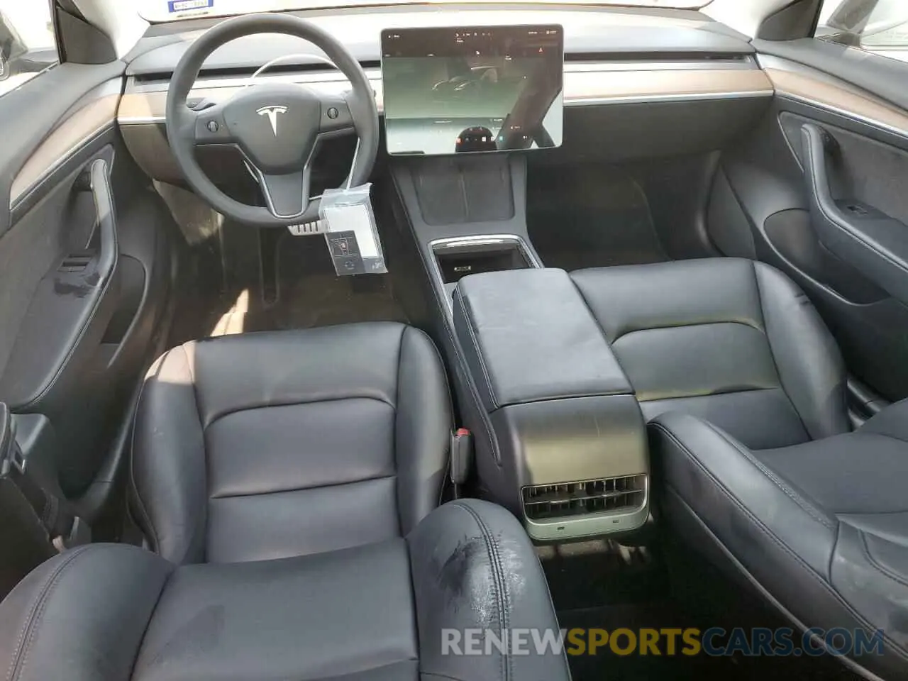 8 Photograph of a damaged car 5YJ3E1EC9NF170583 TESLA MODEL 3 2022