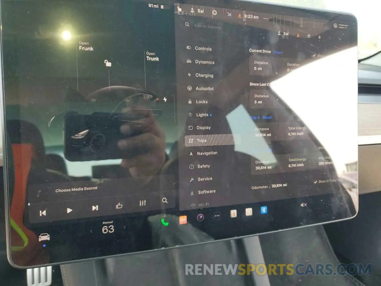 9 Photograph of a damaged car 5YJ3E1EC9NF170583 TESLA MODEL 3 2022