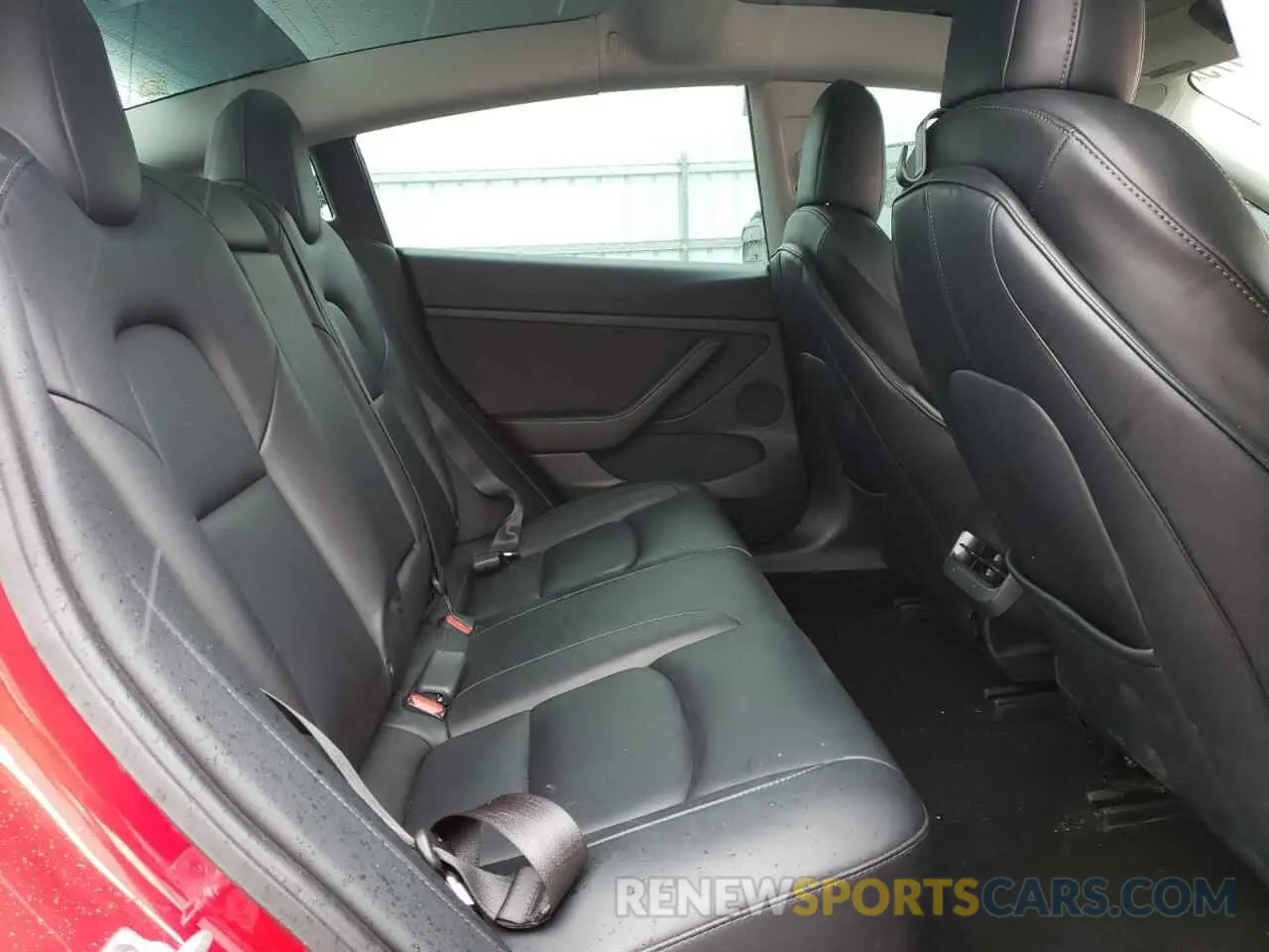 11 Photograph of a damaged car 5YJ3E1EC9NF236839 TESLA MODEL 3 2022