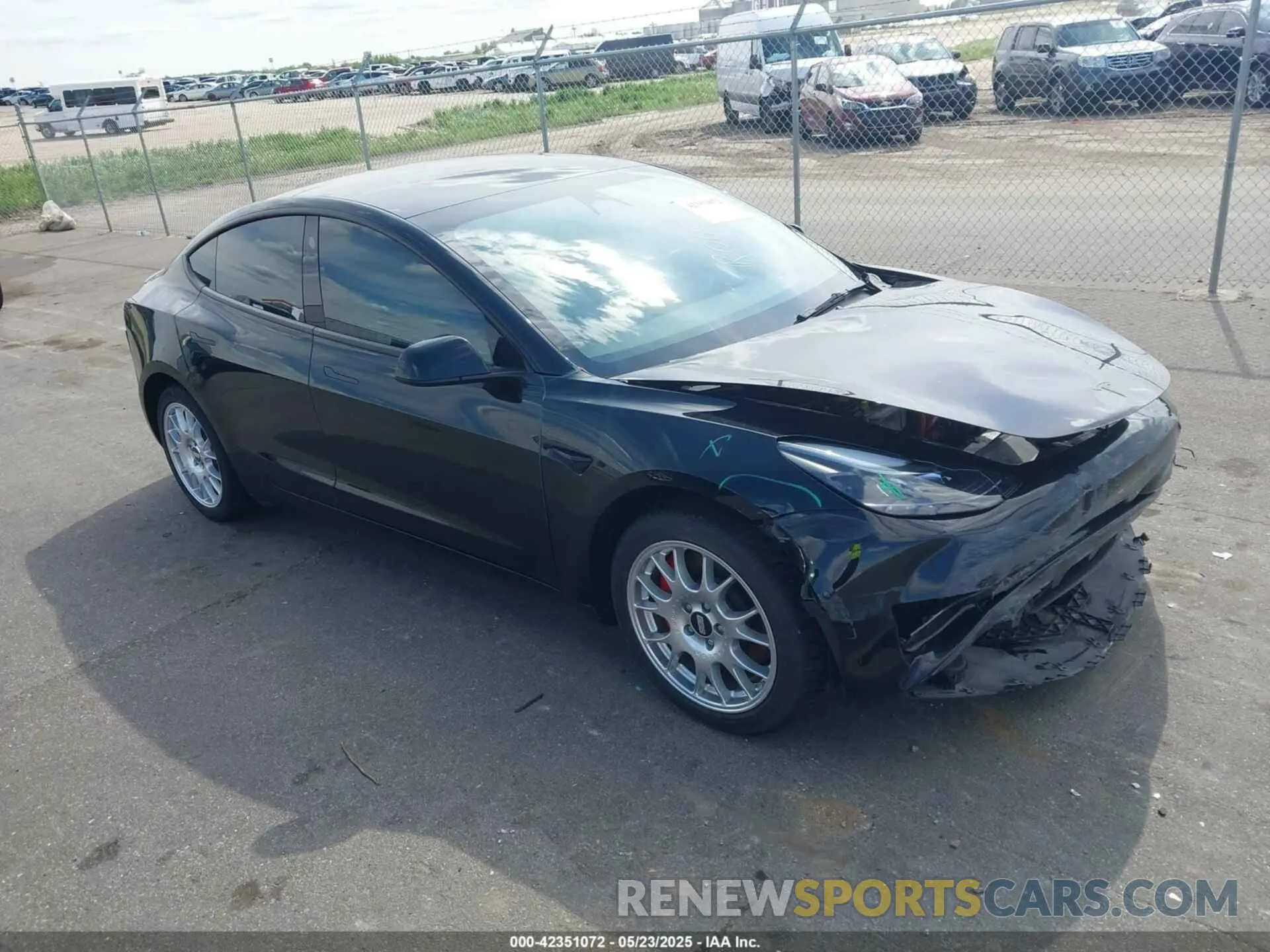 1 Photograph of a damaged car 5YJ3E1EC9NF240616 TESLA MODEL 3 2022