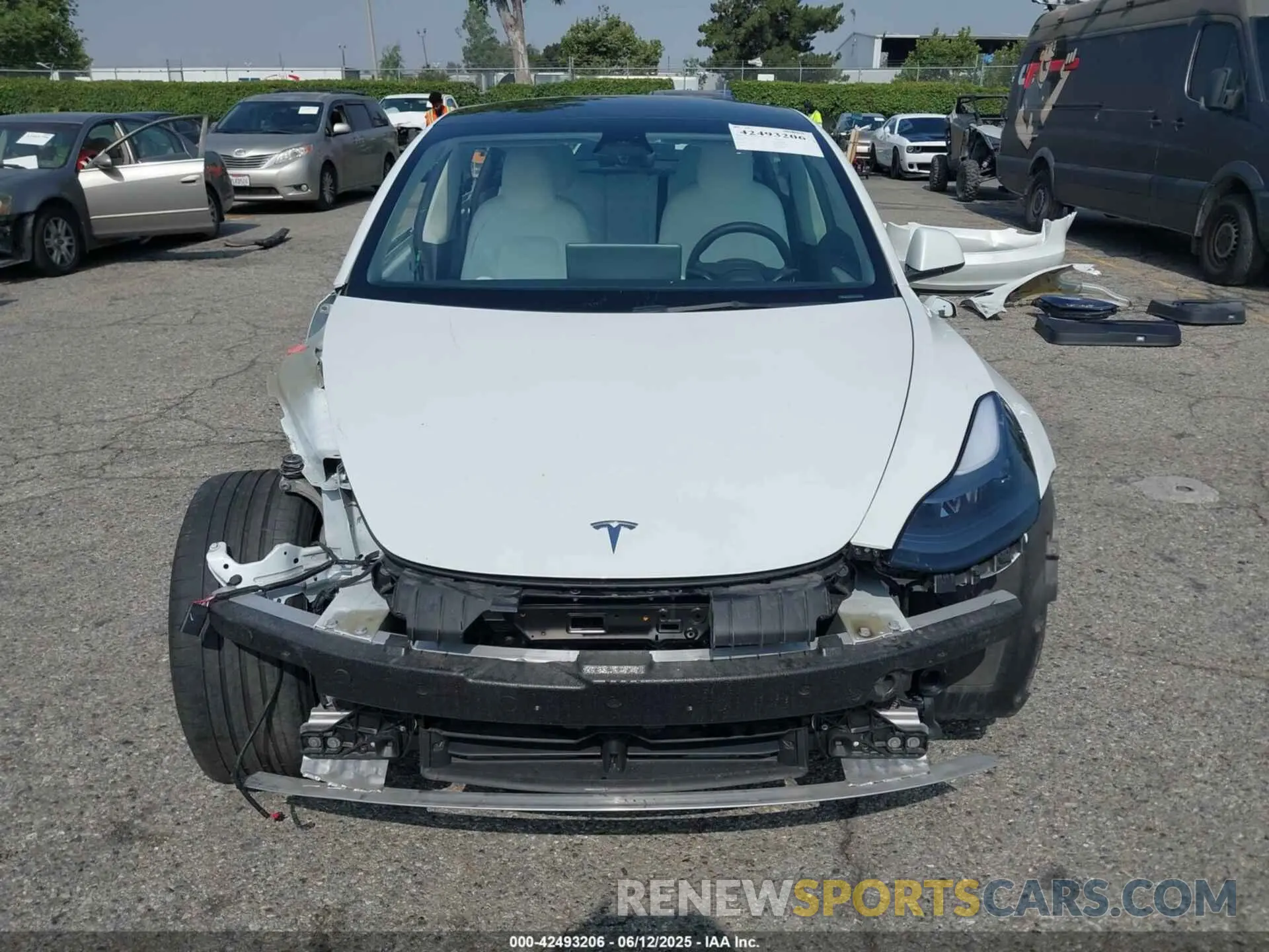 13 Photograph of a damaged car 5YJ3E1EC9NF294837 TESLA MODEL 3 2022