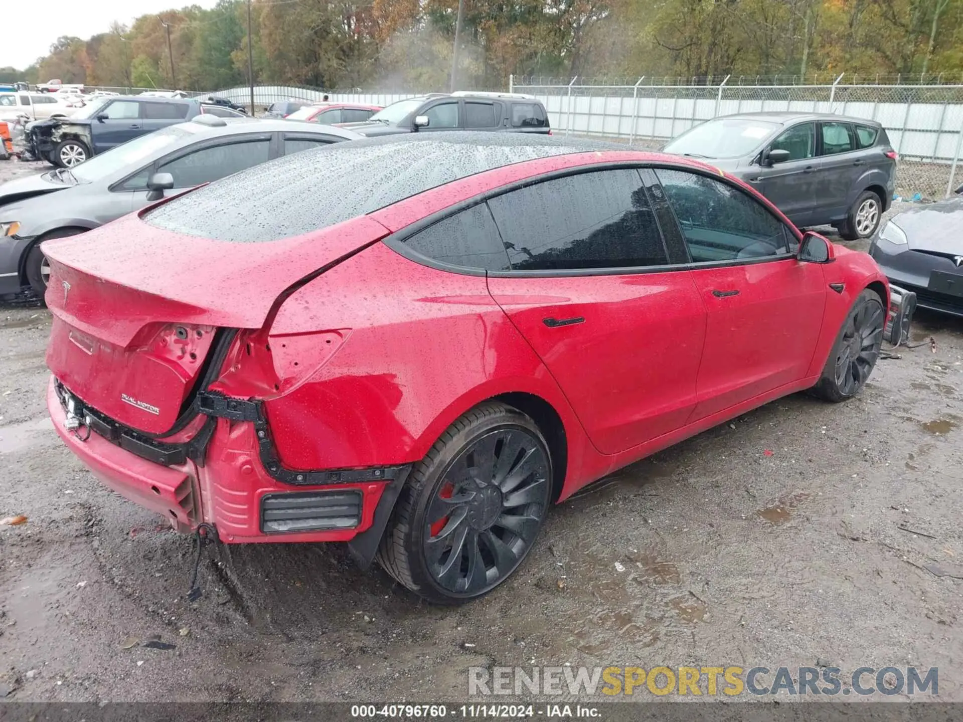 4 Photograph of a damaged car 5YJ3E1EC9NF316979 TESLA MODEL 3 2022