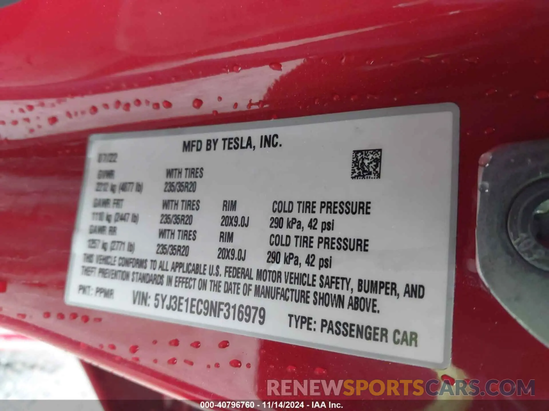 9 Photograph of a damaged car 5YJ3E1EC9NF316979 TESLA MODEL 3 2022