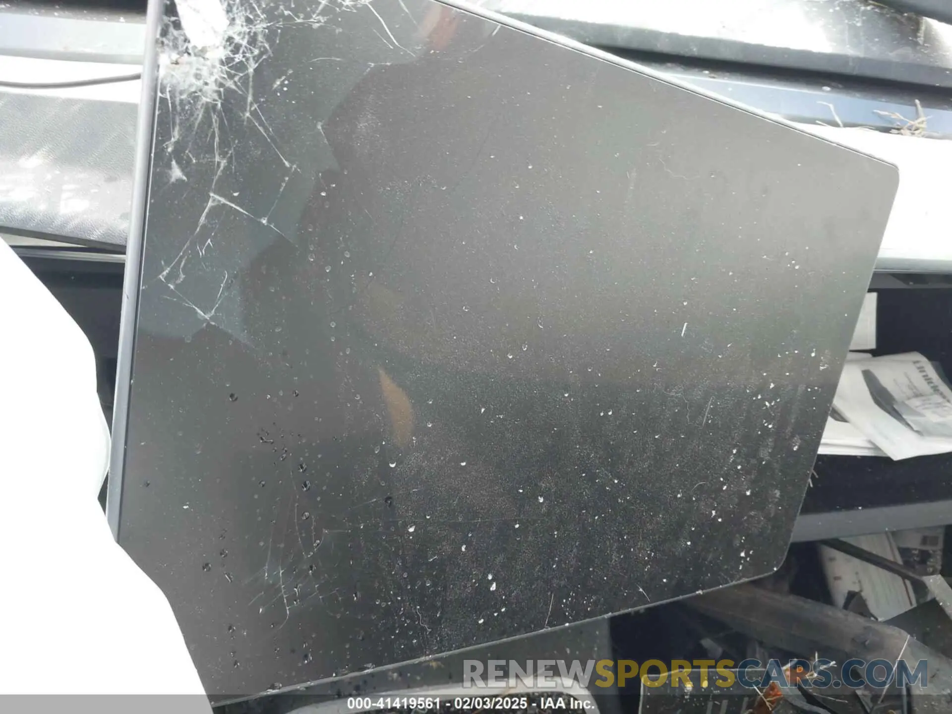 16 Photograph of a damaged car 5YJ3E1EC9NF337945 TESLA MODEL 3 2022