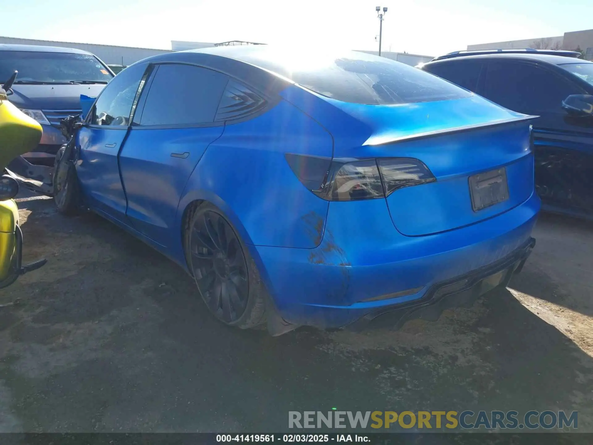 3 Photograph of a damaged car 5YJ3E1EC9NF337945 TESLA MODEL 3 2022