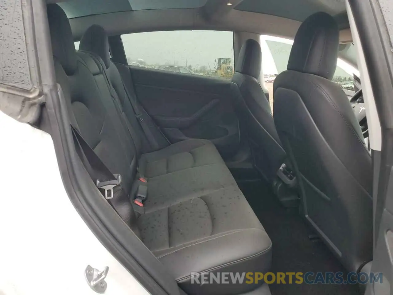 11 Photograph of a damaged car 5YJ3E1EC9NF346791 TESLA MODEL 3 2022