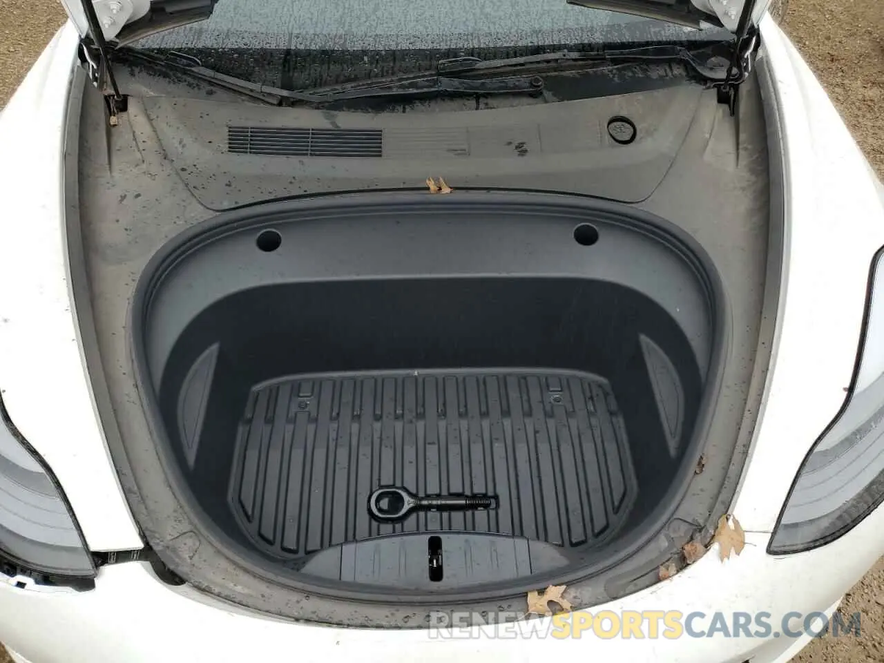 12 Photograph of a damaged car 5YJ3E1EC9NF346791 TESLA MODEL 3 2022