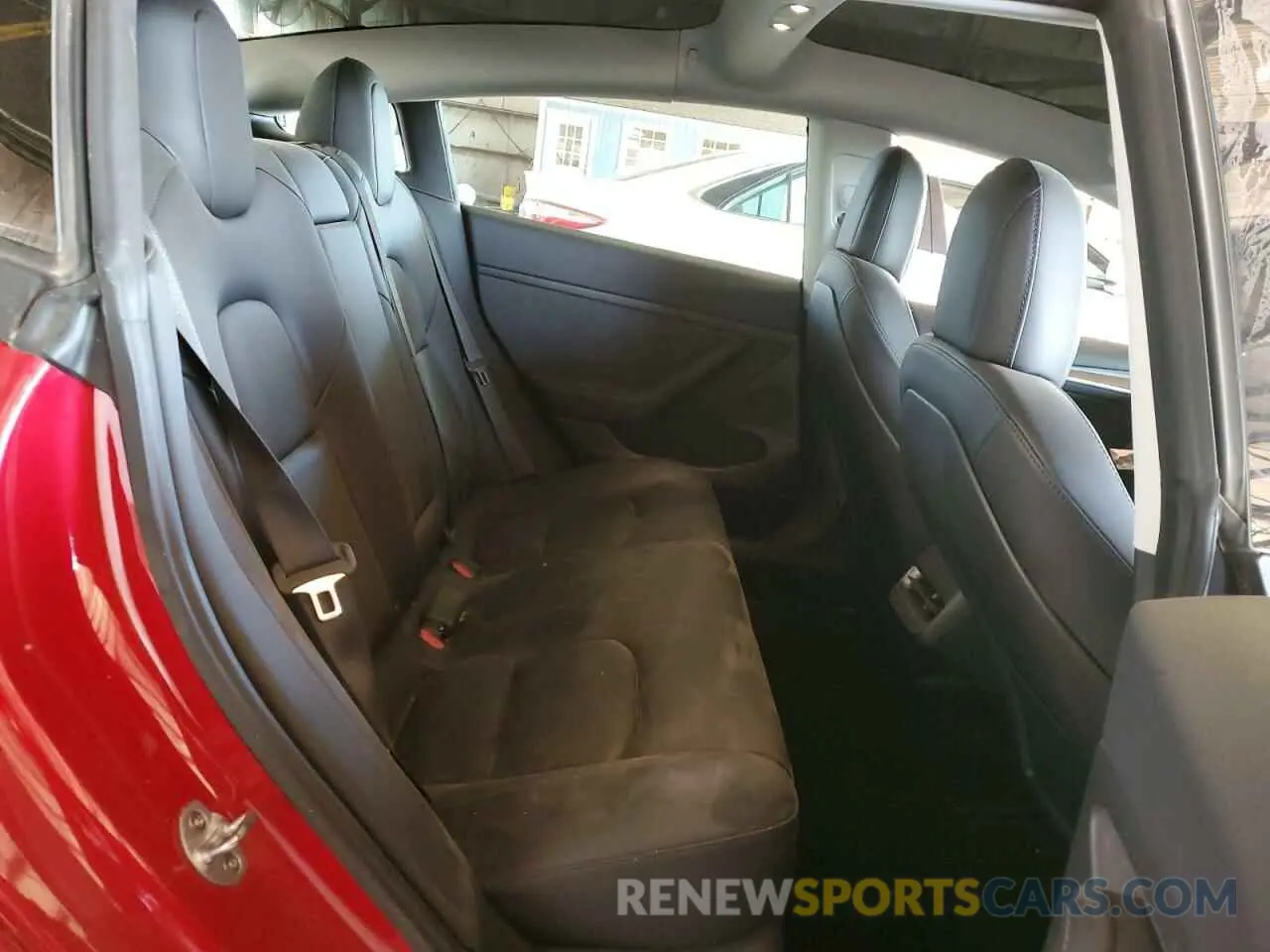 11 Photograph of a damaged car 5YJ3E1EC9NF354874 TESLA MODEL 3 2022