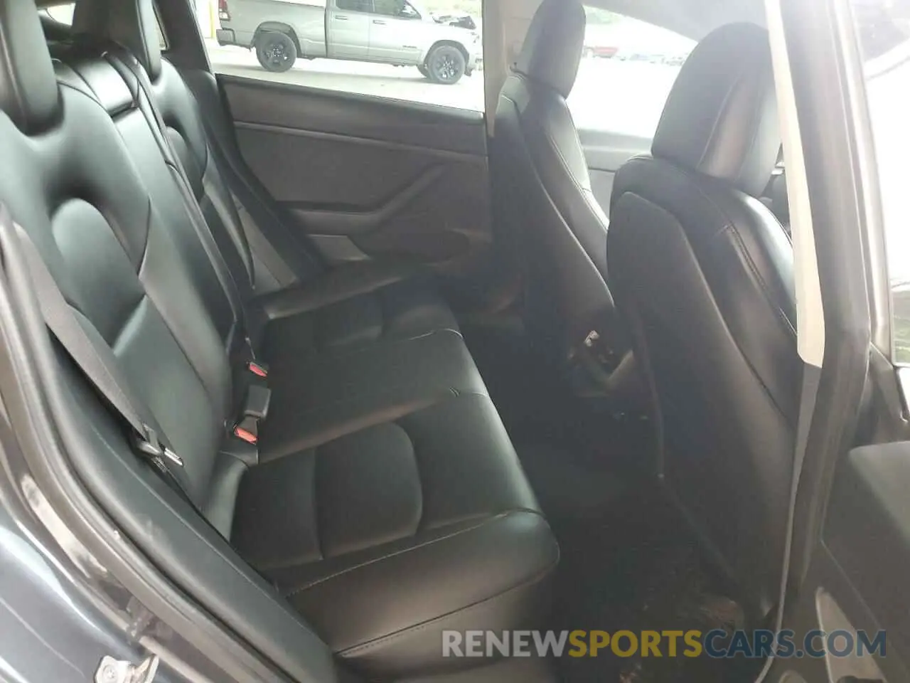 10 Photograph of a damaged car 5YJ3E1ECXNF166414 TESLA MODEL 3 2022