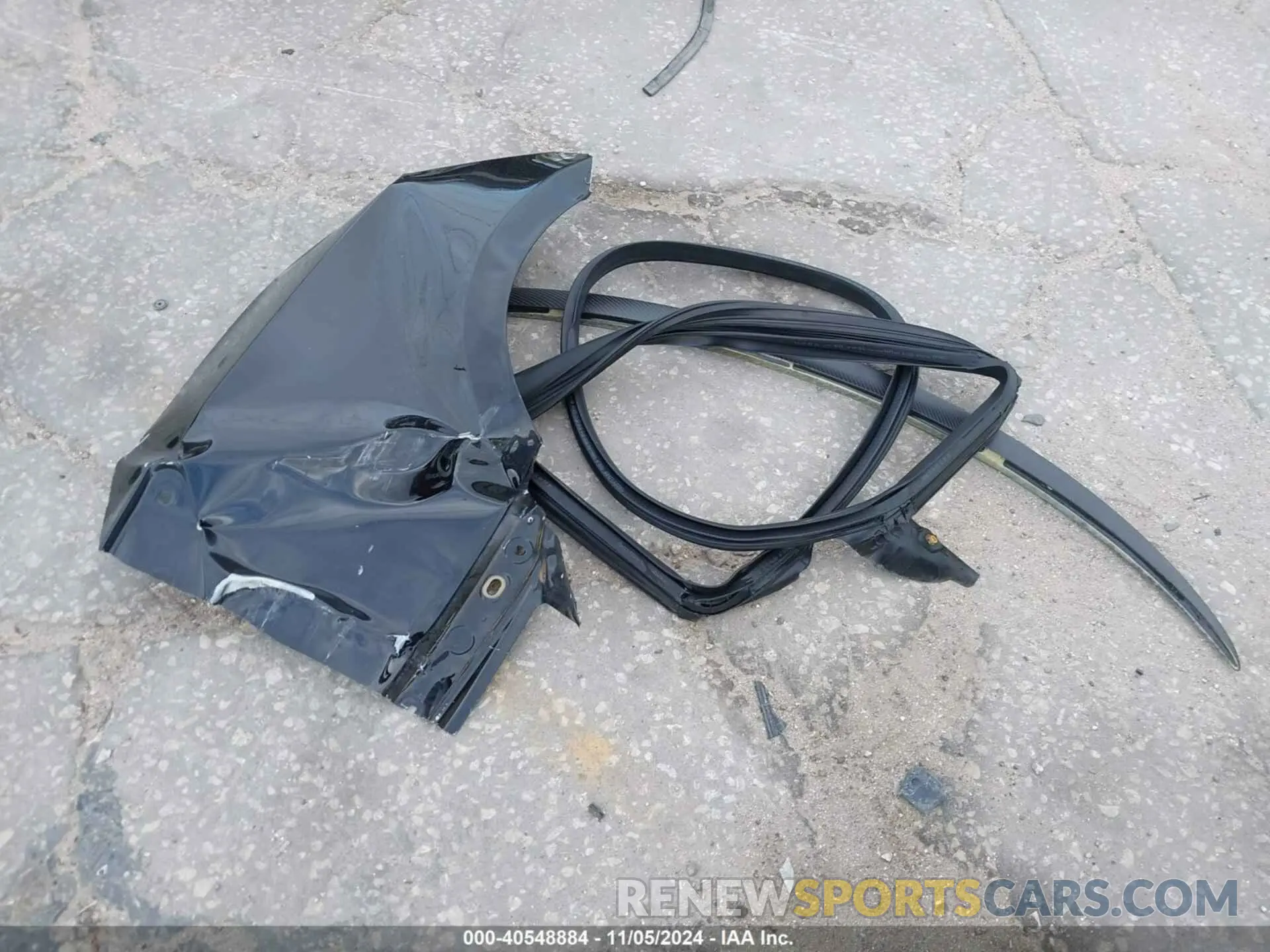 11 Photograph of a damaged car 5YJ3E1ECXNF168633 TESLA MODEL 3 2022