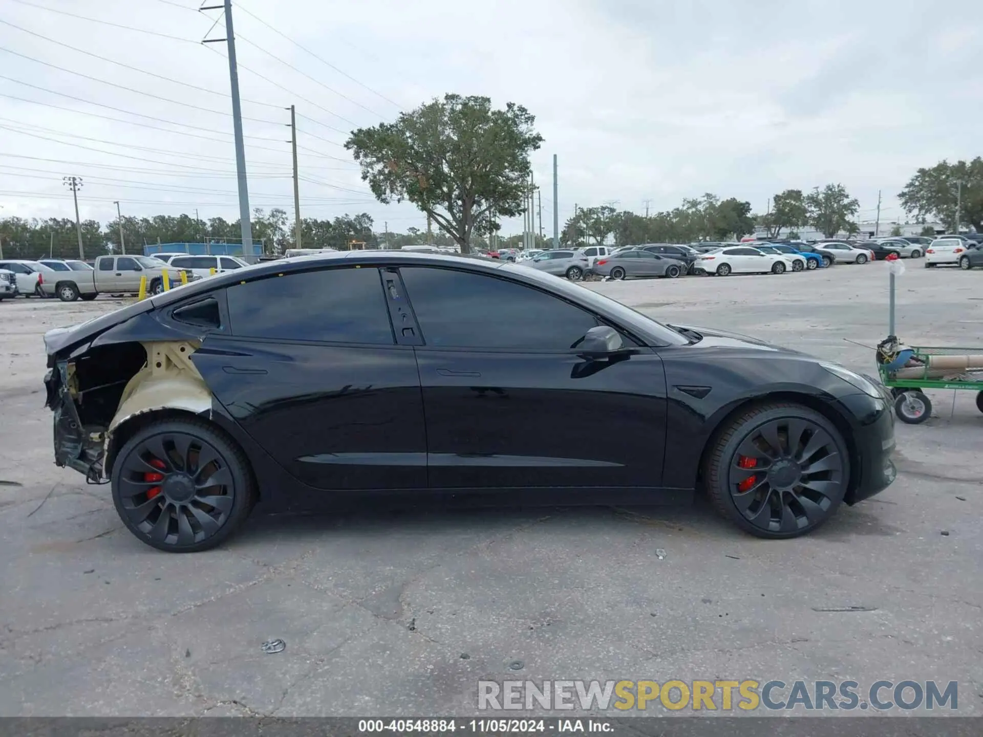 13 Photograph of a damaged car 5YJ3E1ECXNF168633 TESLA MODEL 3 2022