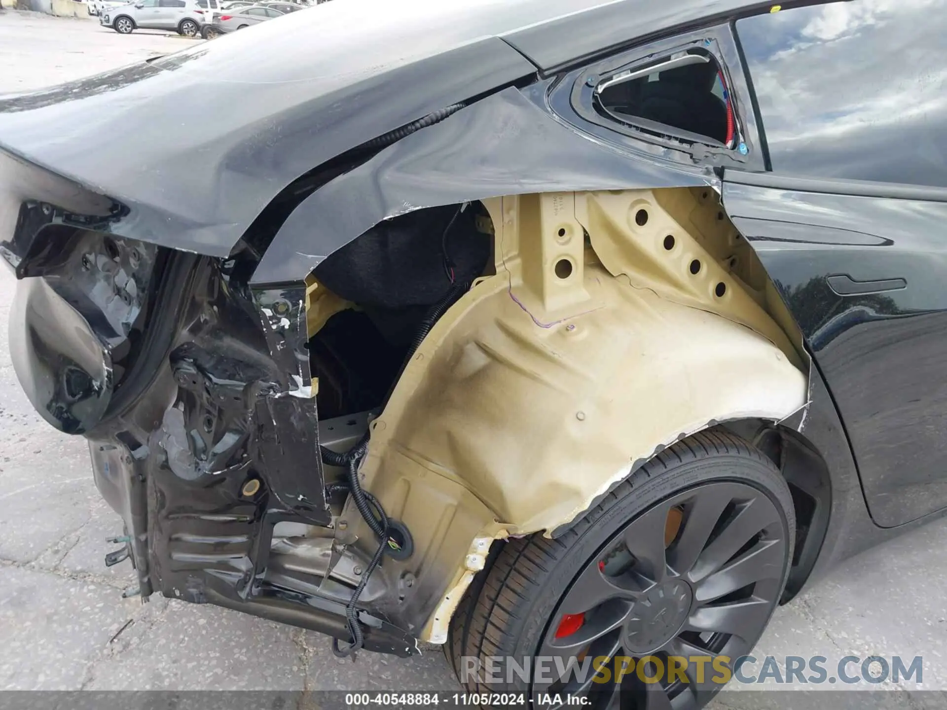 6 Photograph of a damaged car 5YJ3E1ECXNF168633 TESLA MODEL 3 2022