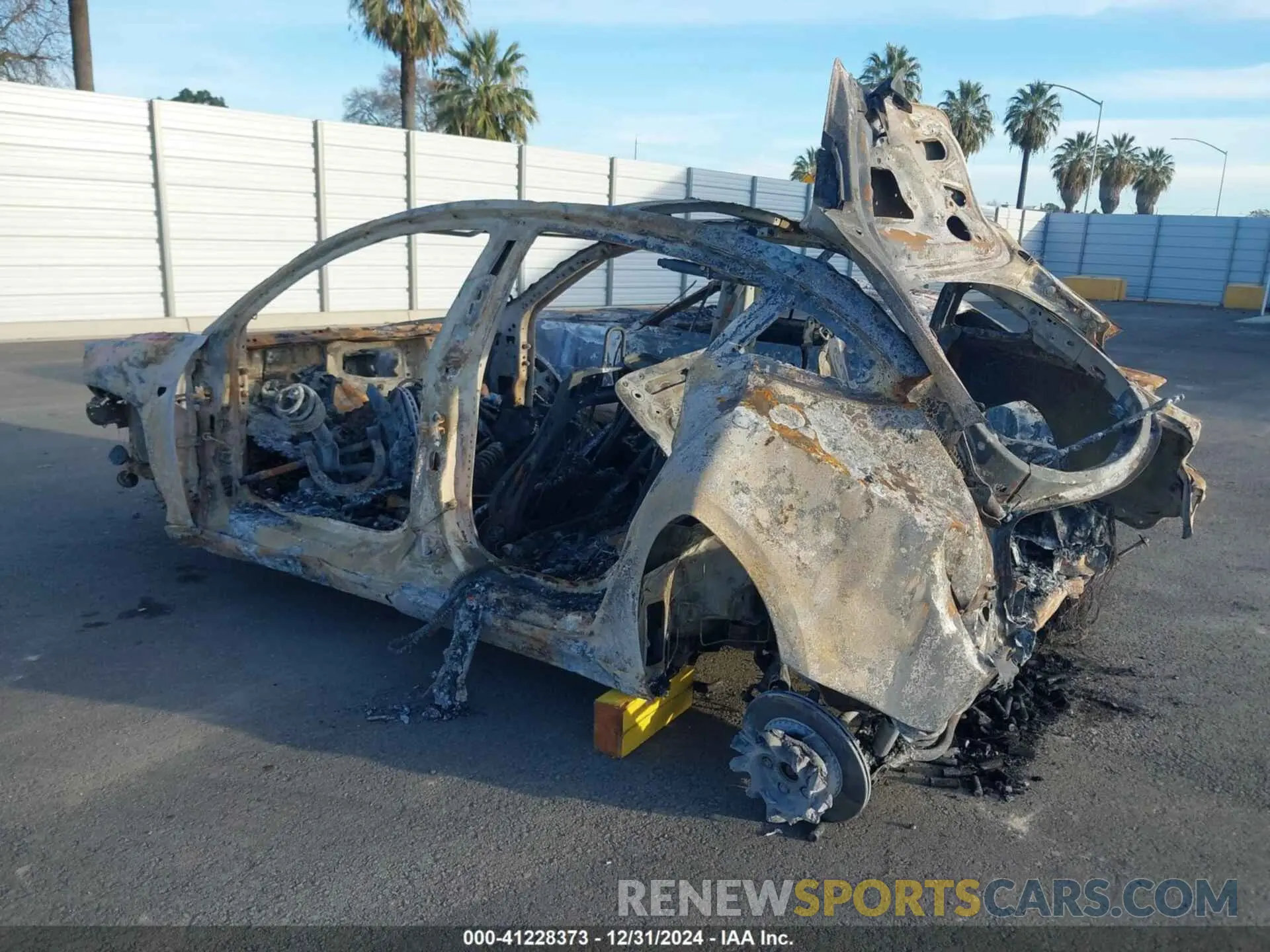 3 Photograph of a damaged car 5YJ3E1ECXNF204692 TESLA MODEL 3 2022