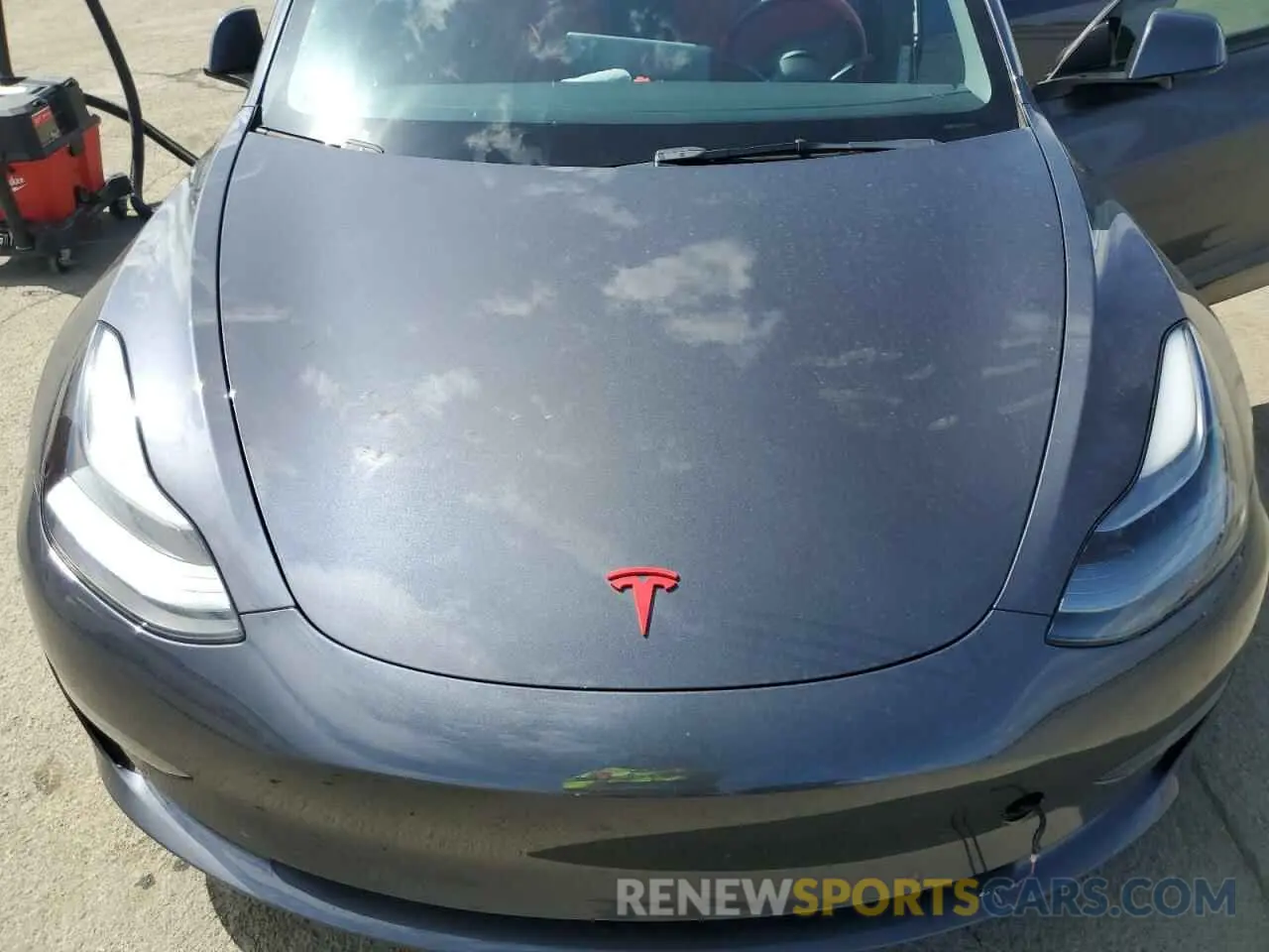 11 Photograph of a damaged car 5YJ3E1ECXNF266805 TESLA MODEL 3 2022
